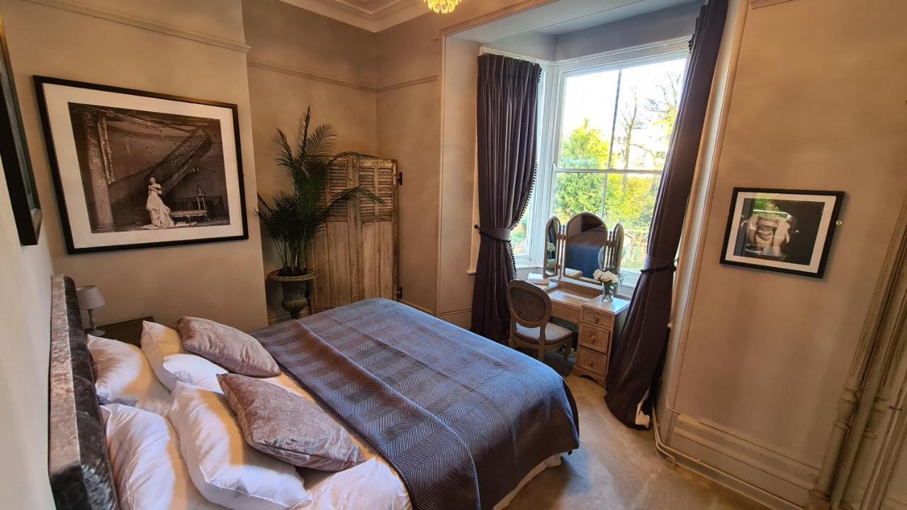 Court House Apartment Cheltenham Eksteriør billede