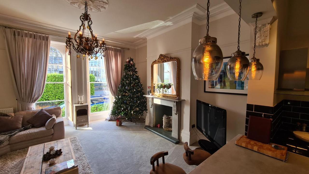 Court House Apartment Cheltenham Eksteriør billede